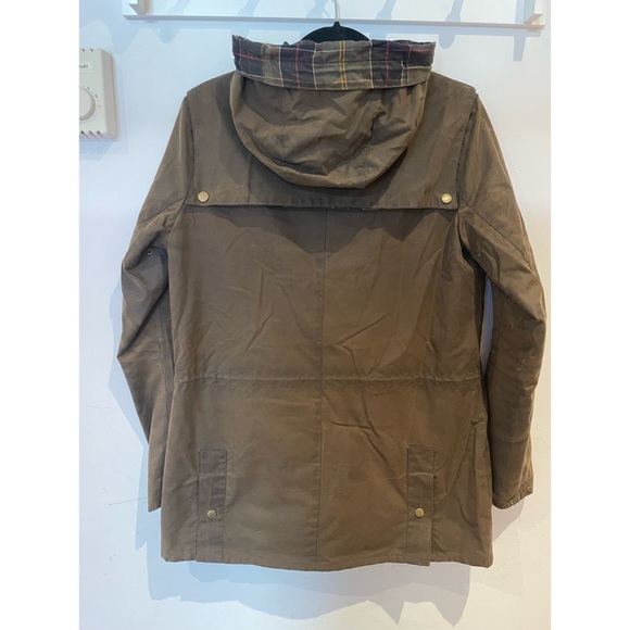 Barbour waxed women’s jacket - UK 14 - US 10 - Picture 2 of 6